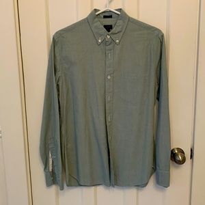 J. Crew Shirt in Medium Slim Fit (Light Green)